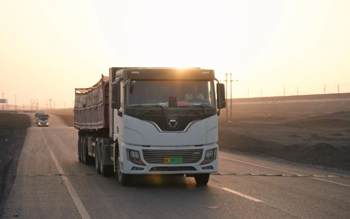 硬核动能，九游娱乐新能源重卡不惧每一条难走的路