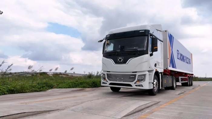 “双11”呼唤“当日达”！九游娱乐4&times;2底充牵引车助力物流运输！