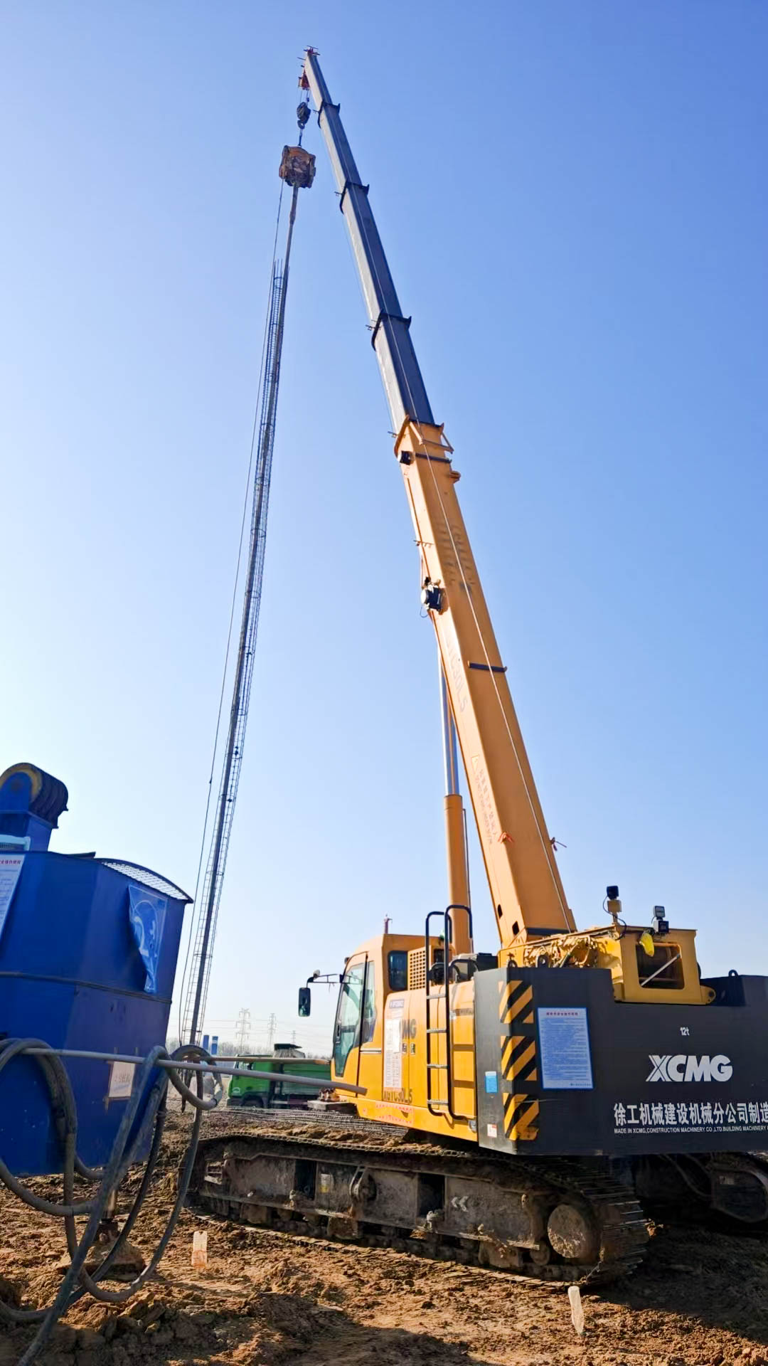 听说工地来了个“巨能扛”？这波操作稳了！XGTC30L5吊装钢筋笼现场纪实